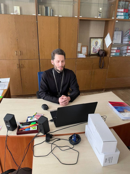 Священнослужитель провёл беседу со школьниками о духовности и нравственности..